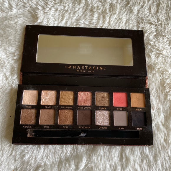 Anastasia Beverly Hill Sultry Palette